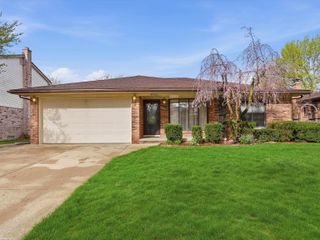 47431 Kathleen Road, Macomb Twp, MI 48044