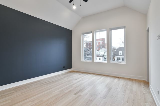 5357 N Melvina Avenue, Chicago, IL 60630