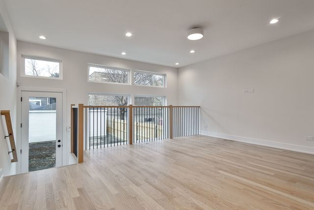 5357 N Melvina Avenue, Chicago, IL 60630