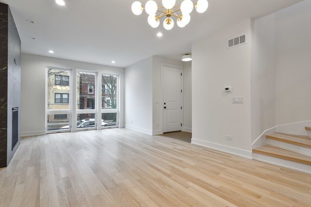5357 N Melvina Avenue, Chicago, IL 60630