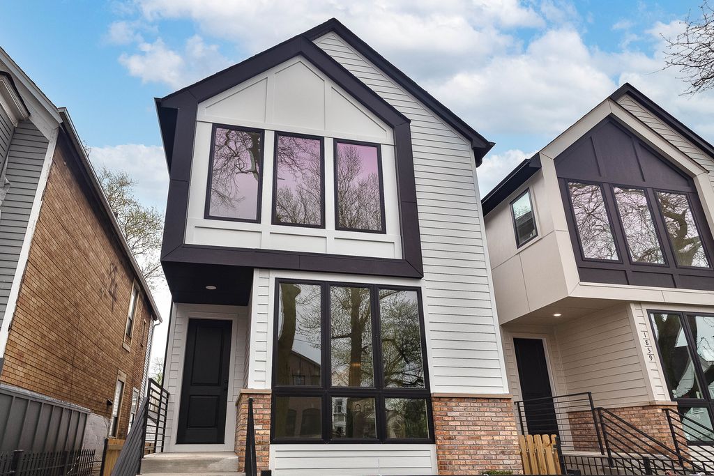 5357 N Melvina Avenue, Chicago, IL 60630
