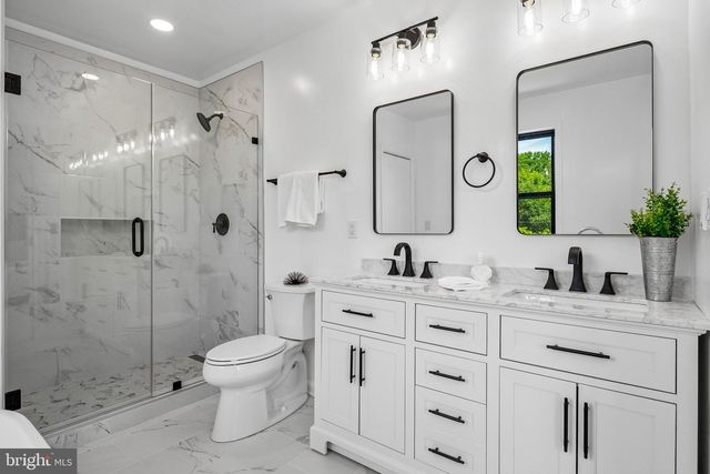 3108 ADAMS ST NE, Washington, DC 20018