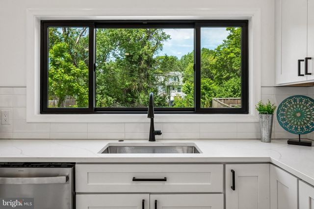 3108 ADAMS ST NE, Washington, DC 20018