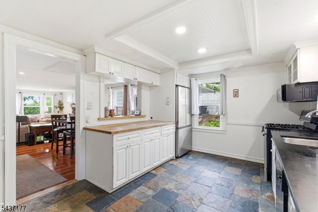 68 Westover Ave, West Caldwell Twp., NJ 07006