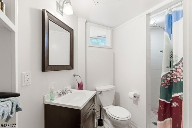 68 Westover Ave, West Caldwell Twp., NJ 07006