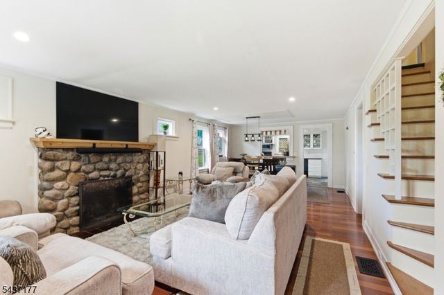 68 Westover Ave, West Caldwell Twp., NJ 07006