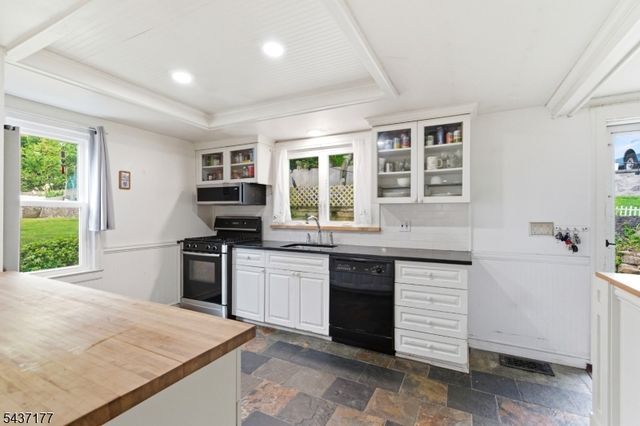 68 Westover Ave, West Caldwell Twp., NJ 07006