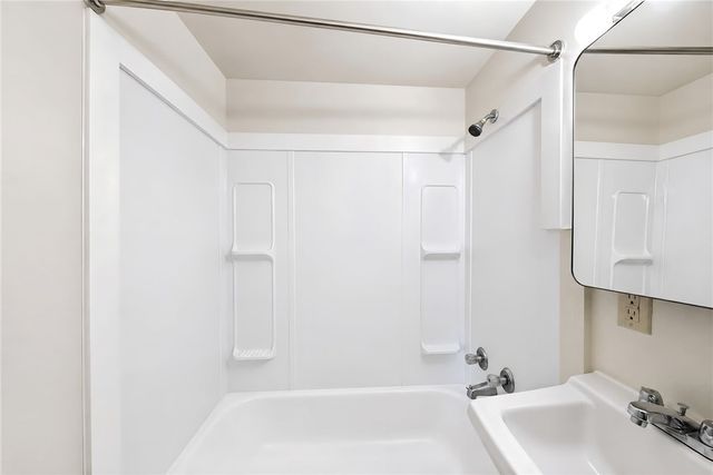 6051 Longford Road, Huber Heights, OH 45424