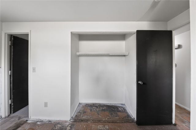 6051 Longford Road, Huber Heights, OH 45424