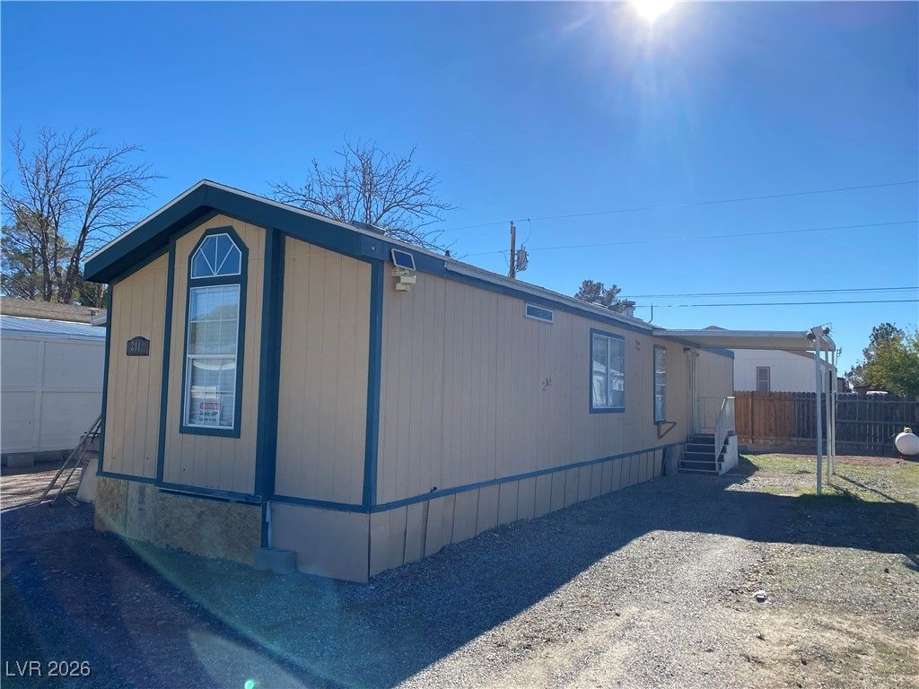 281 West Ellendale Street, Pahrump, NV 89048