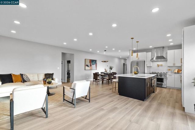 1011 Froyd Rd, Concord, CA 94521