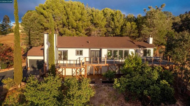 1011 Froyd Rd, Concord, CA 94521