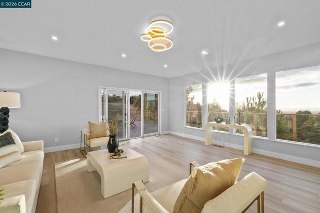 1011 Froyd Rd, Concord, CA 94521
