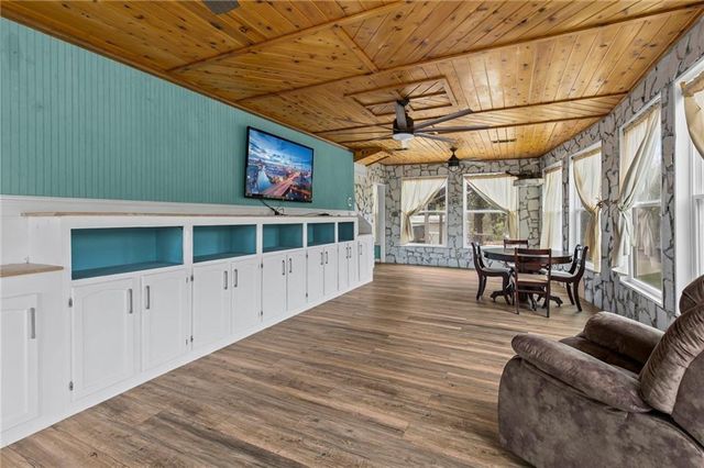 235 Baratara W Drive, Chickasaw, AL 36611