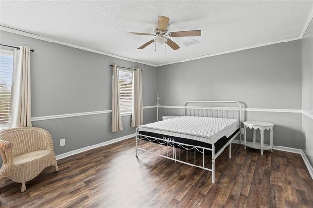 235 Baratara W Drive, Chickasaw, AL 36611