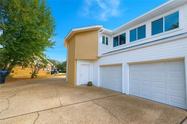 235 Baratara W Drive, Chickasaw, AL 36611