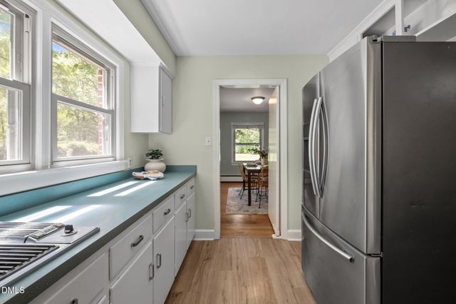 68 Oakwood Drive, Chapel Hill, NC 27517