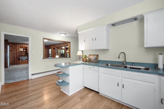 68 Oakwood Drive, Chapel Hill, NC 27517