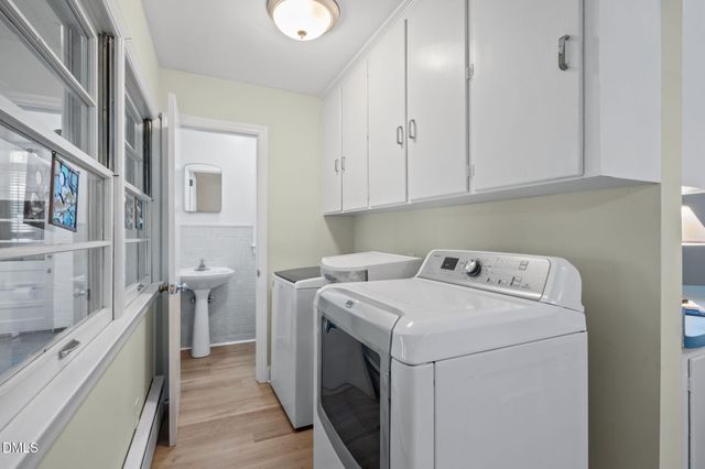 68 Oakwood Drive, Chapel Hill, NC 27517