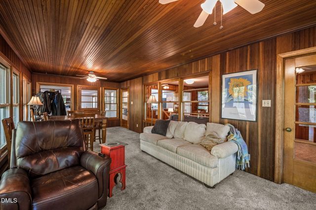 68 Oakwood Drive, Chapel Hill, NC 27517