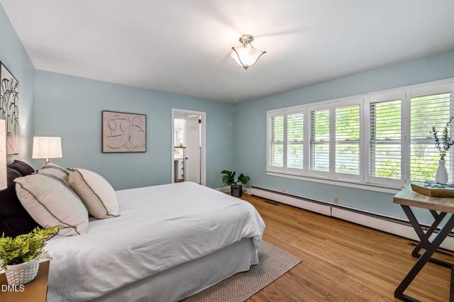 68 Oakwood Drive, Chapel Hill, NC 27517