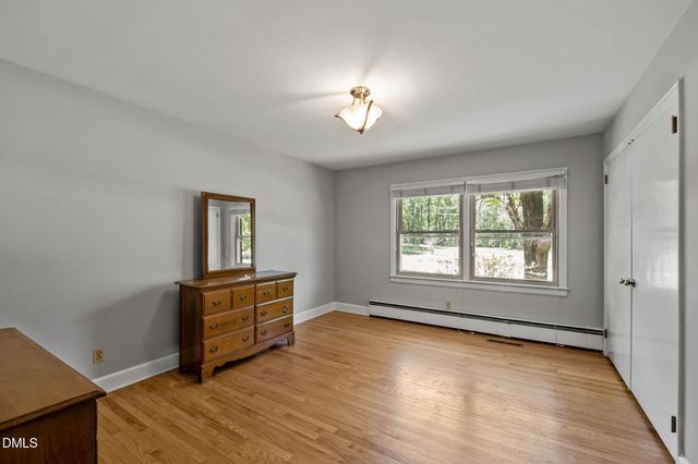 68 Oakwood Drive, Chapel Hill, NC 27517