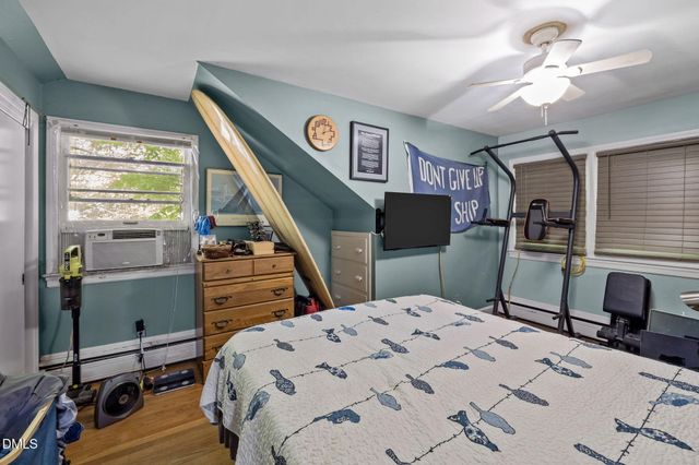 68 Oakwood Drive, Chapel Hill, NC 27517