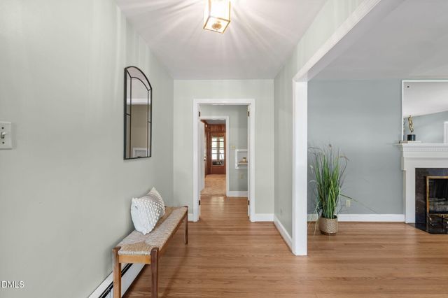 68 Oakwood Drive, Chapel Hill, NC 27517