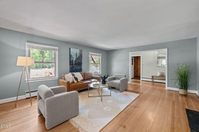 68 Oakwood Drive, Chapel Hill, NC 27517