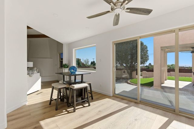 1724 Quail Run Court NE, Albuquerque, NM 87122