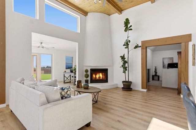1724 Quail Run Court NE, Albuquerque, NM 87122