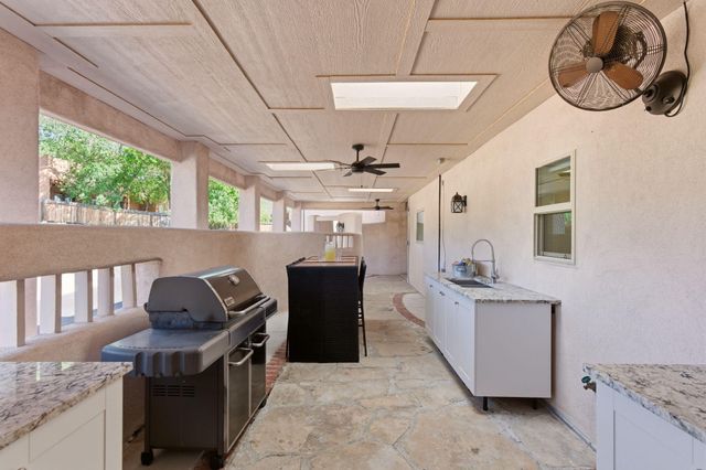 1724 Quail Run Court NE, Albuquerque, NM 87122