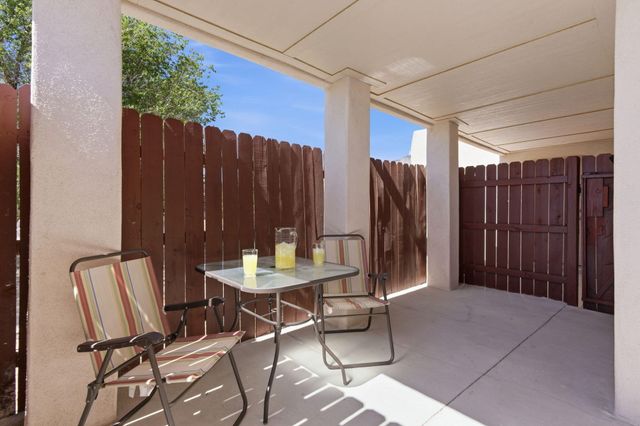 1724 Quail Run Court NE, Albuquerque, NM 87122