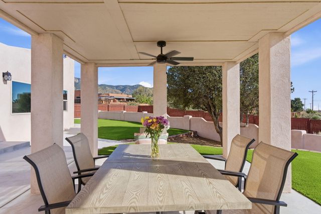 1724 Quail Run Court NE, Albuquerque, NM 87122