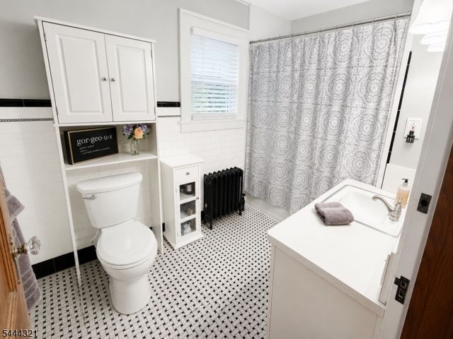 5 Madison Hts, Wyckoff Twp., NJ 07481