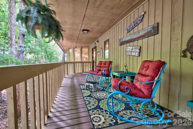 9 Cove Road, Lake Wylie, SC 29710