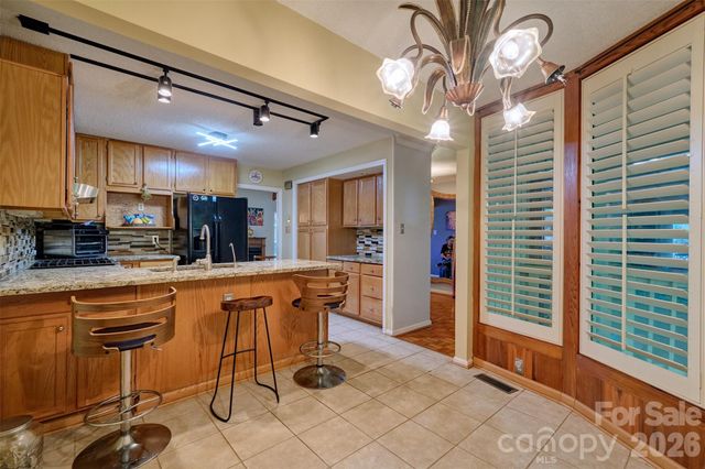 9 Cove Road, Lake Wylie, SC 29710