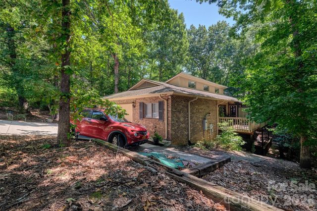9 Cove Road, Lake Wylie, SC 29710