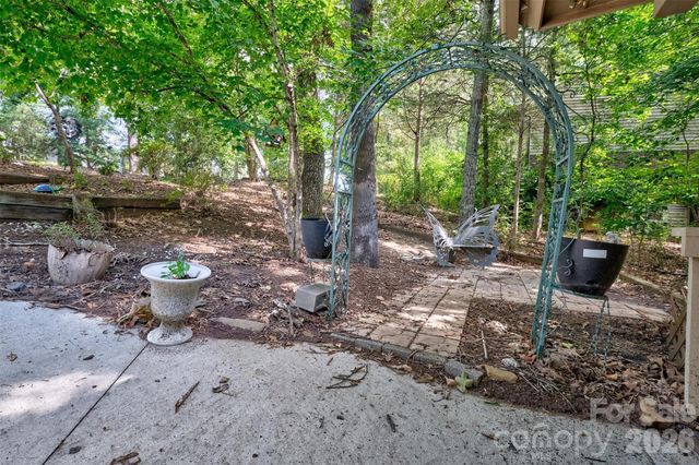 9 Cove Road, Lake Wylie, SC 29710