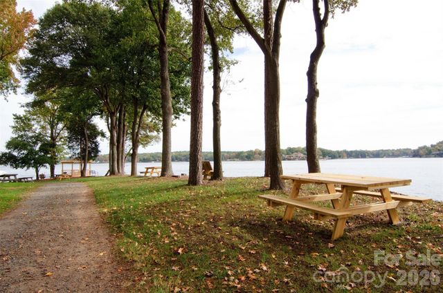 9 Cove Road, Lake Wylie, SC 29710