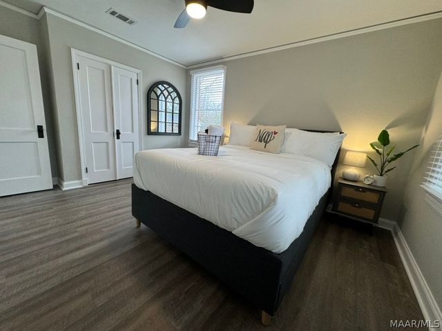 3 OAK Forest, Montgomery, AL 36109