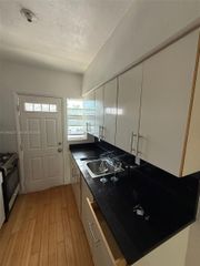 8080 Tatum Waterway Drive 19, Miami Beach, FL 33141