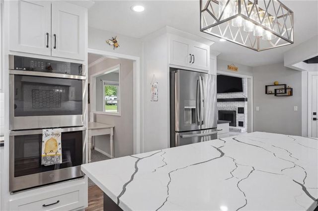 22223 159th Street, Kearney, MO 64060