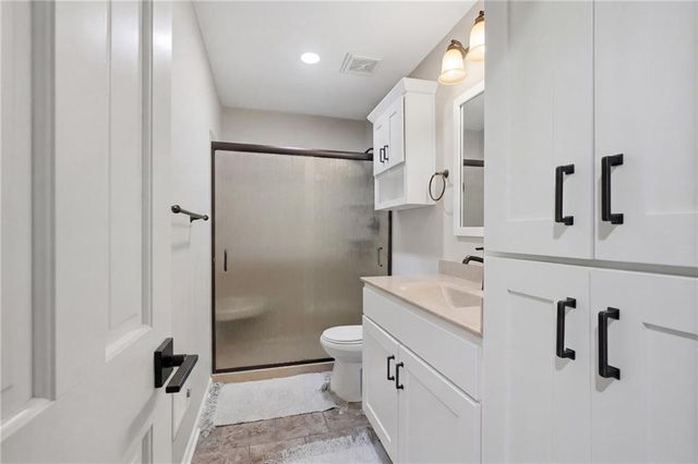 22223 159th Street, Kearney, MO 64060