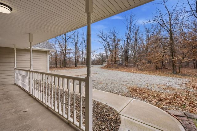 22223 159th Street, Kearney, MO 64060