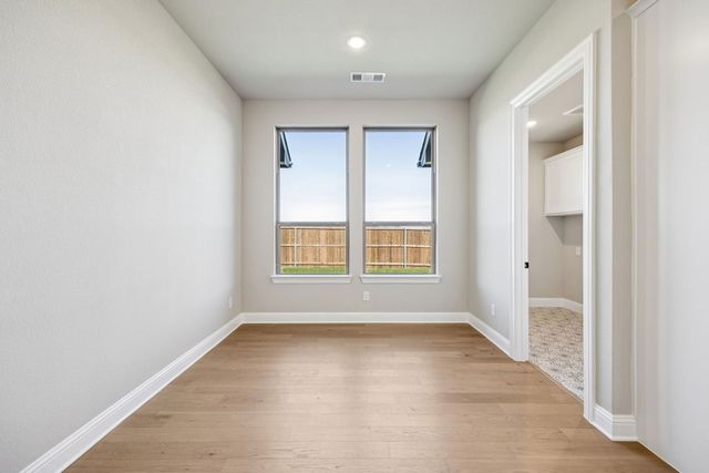 137 Cross Timbers Street, Azle, TX 76020