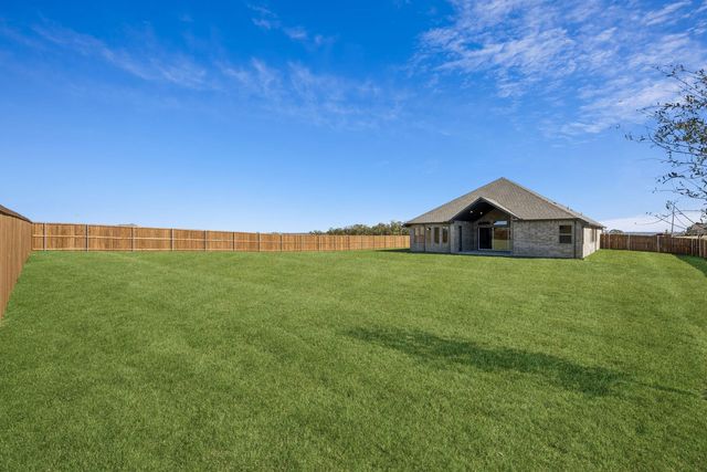 137 Cross Timbers Street, Azle, TX 76020