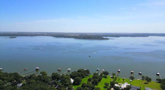 137 Cross Timbers Street, Azle, TX 76020