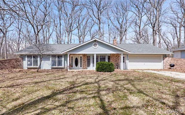 197 White Oak Trail, Winfield, MO 63389