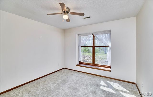 197 White Oak Trail, Winfield, MO 63389